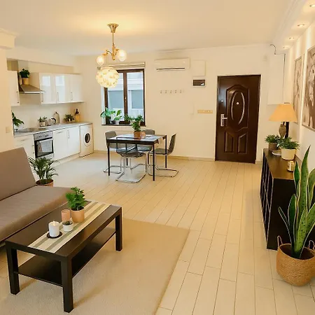 Astoria Spacious